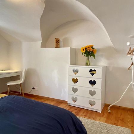 Moderne Helle Ferienwohnung 1-6 Pers - Chasa32 Eg Guarda Εξωτερικό φωτογραφία
