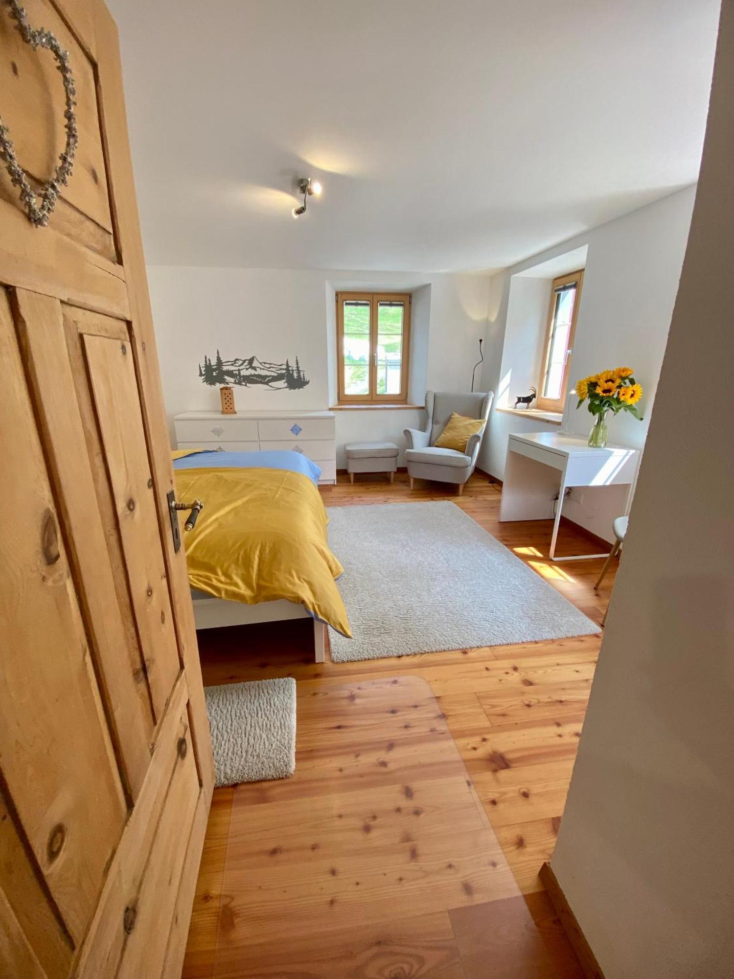 Moderne Helle Ferienwohnung 1-6 Pers - Chasa32 Eg Guarda Εξωτερικό φωτογραφία