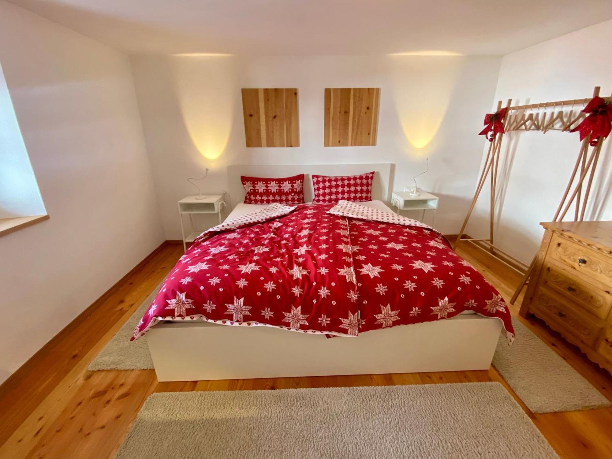 Moderne Helle Ferienwohnung 1-6 Pers - Chasa32 Eg Guarda Εξωτερικό φωτογραφία