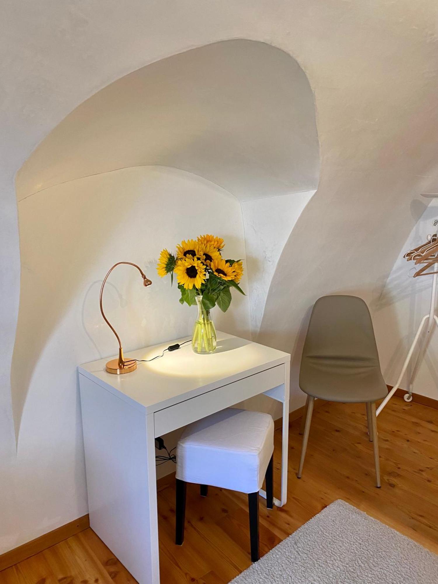 Moderne Helle Ferienwohnung 1-6 Pers - Chasa32 Eg Guarda Εξωτερικό φωτογραφία