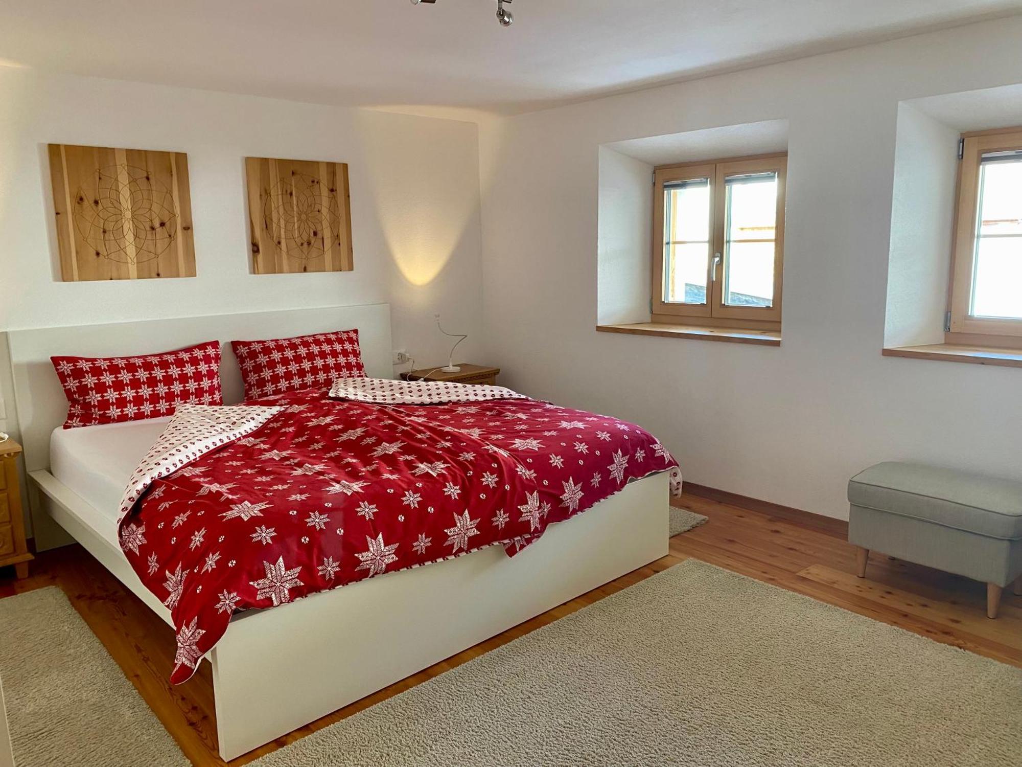 Moderne Helle Ferienwohnung 1-6 Pers - Chasa32 Eg Guarda Δωμάτιο φωτογραφία
