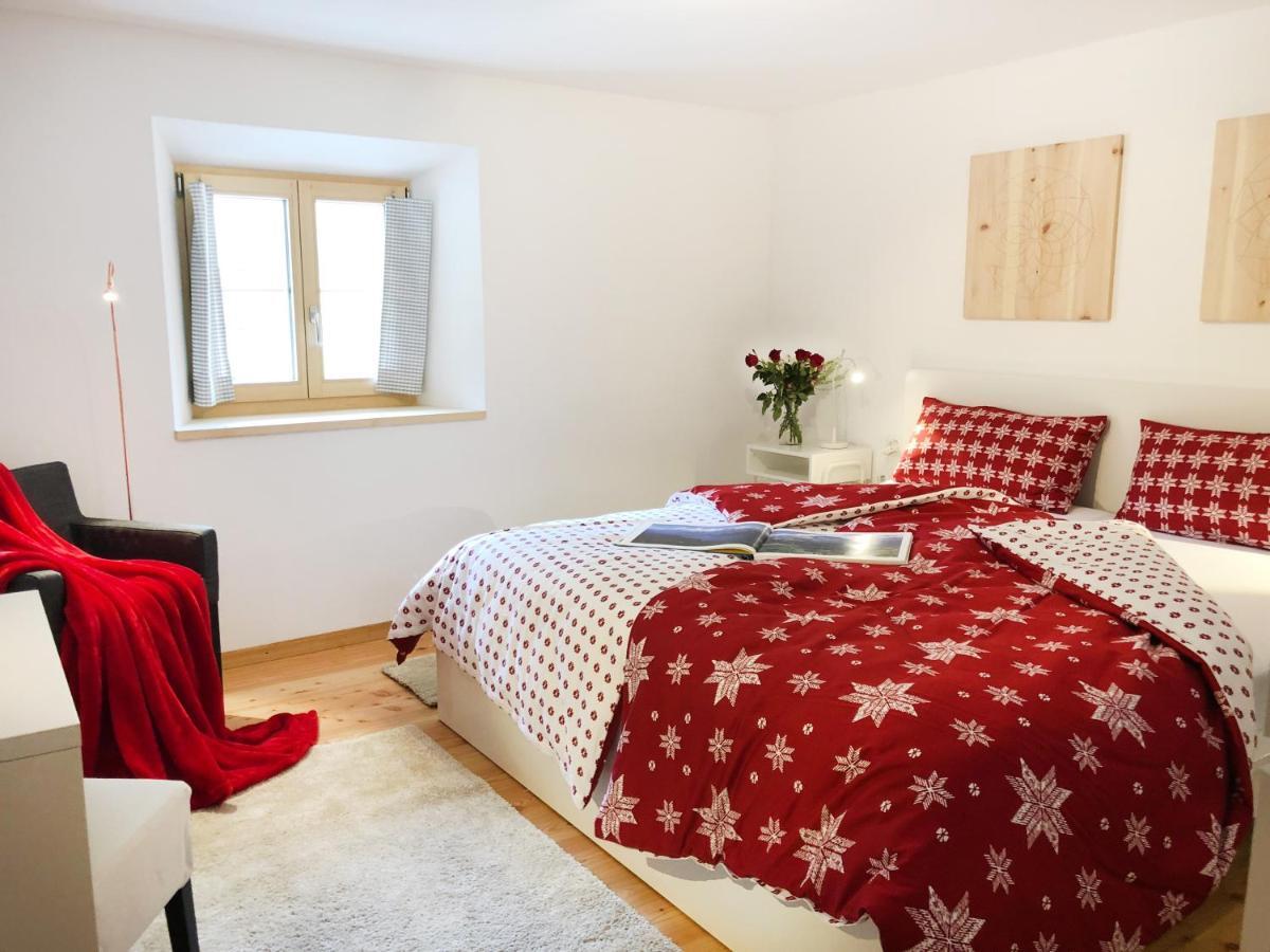 Moderne Helle Ferienwohnung 1-6 Pers - Chasa32 Eg Guarda Εξωτερικό φωτογραφία